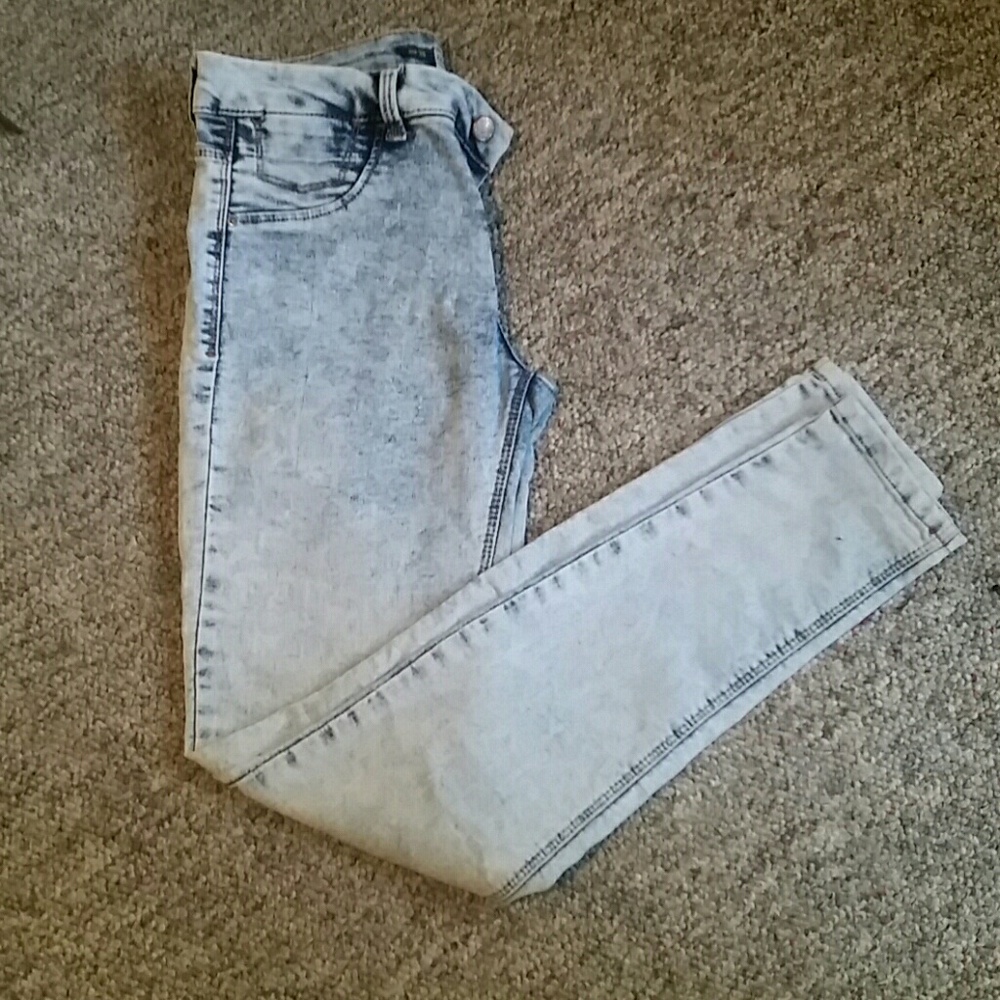 Light skinny stretch jeans